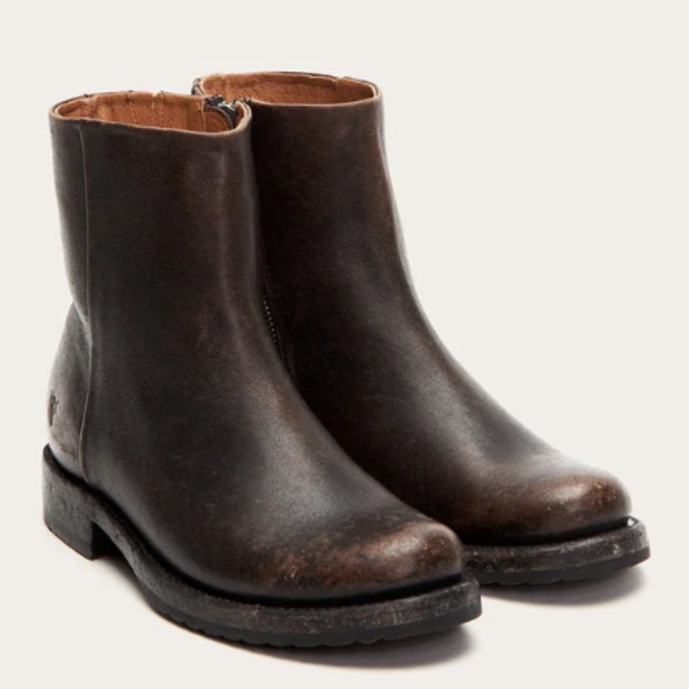 NEW Frye Veronica Inside Zip Boots, Black Distressed Leather, 9.5 M (run small!)